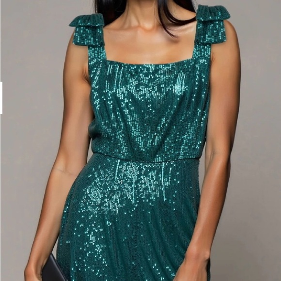 Elegant Green Jumpsuit - Picture 3 of 5